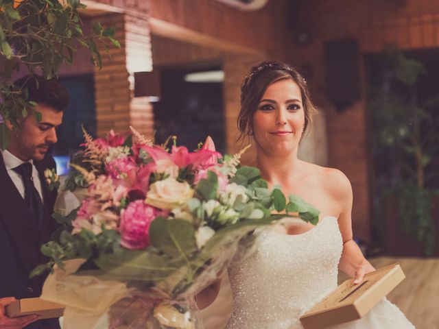 La boda de Javi y Ines en Sant Vicenç De Montalt, Barcelona 309