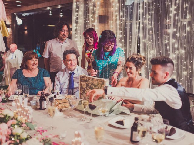 La boda de Javi y Ines en Sant Vicenç De Montalt, Barcelona 323