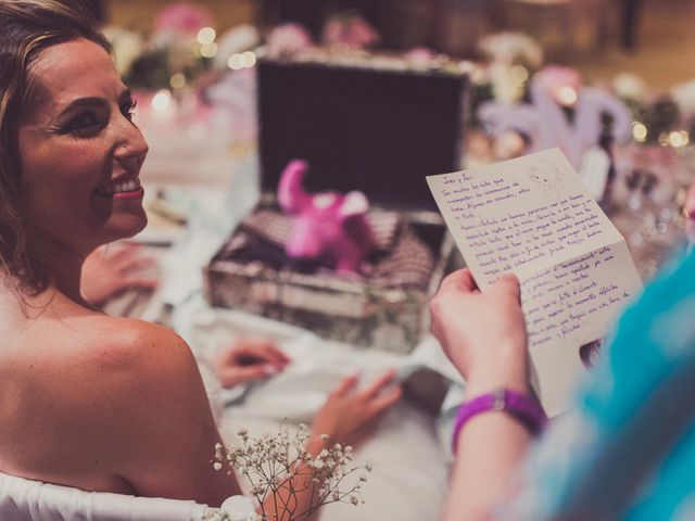 La boda de Javi y Ines en Sant Vicenç De Montalt, Barcelona 325