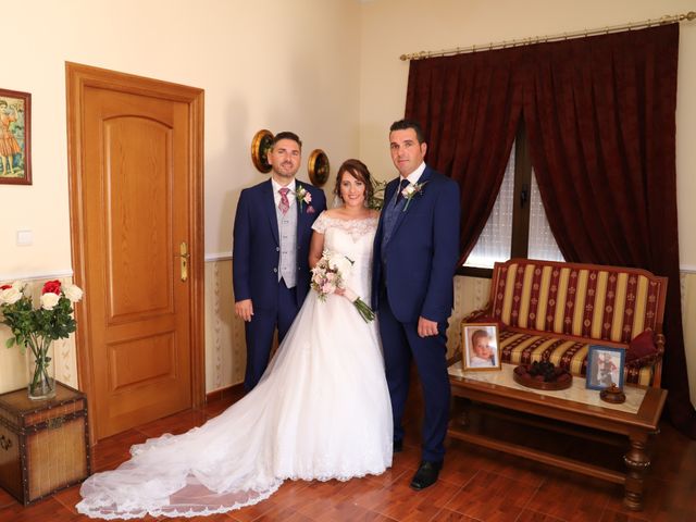 La boda de MARI CARMEN y DARIO en Casas De Fernando Alonso, Cuenca 88