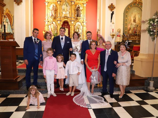 La boda de MARI CARMEN y DARIO en Casas De Fernando Alonso, Cuenca 156