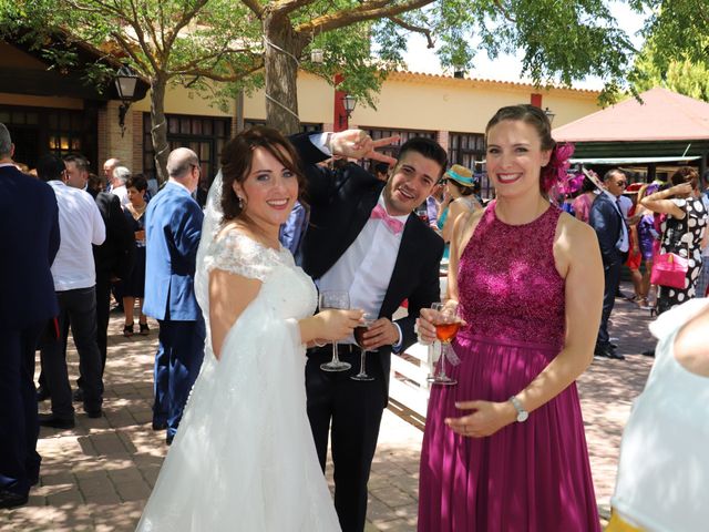 La boda de MARI CARMEN y DARIO en Casas De Fernando Alonso, Cuenca 198