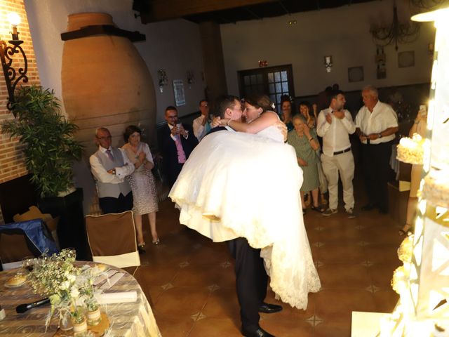 La boda de MARI CARMEN y DARIO en Casas De Fernando Alonso, Cuenca 278