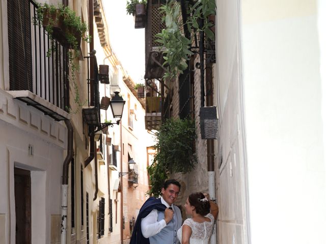 La boda de MARI CARMEN y DARIO en Casas De Fernando Alonso, Cuenca 306