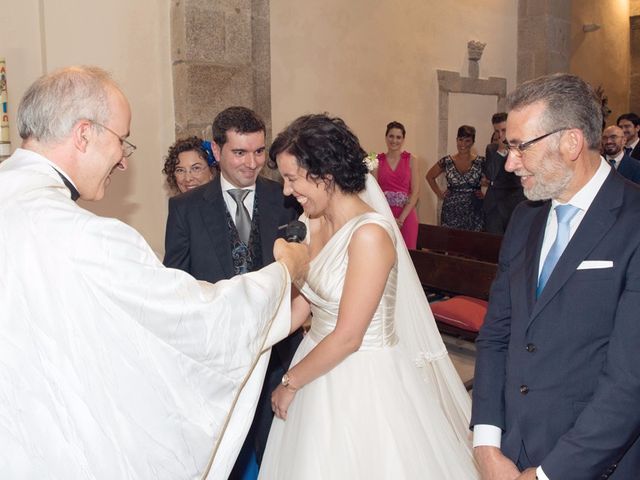 La boda de Serxio y Fátima en Santiago De Compostela, A Coruña 17