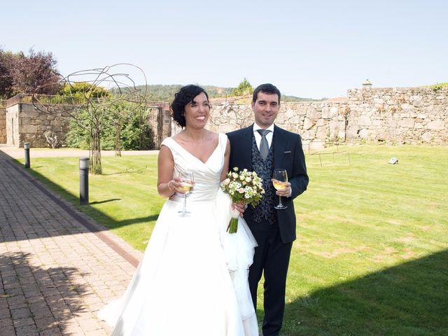 La boda de Serxio y Fátima en Santiago De Compostela, A Coruña 23