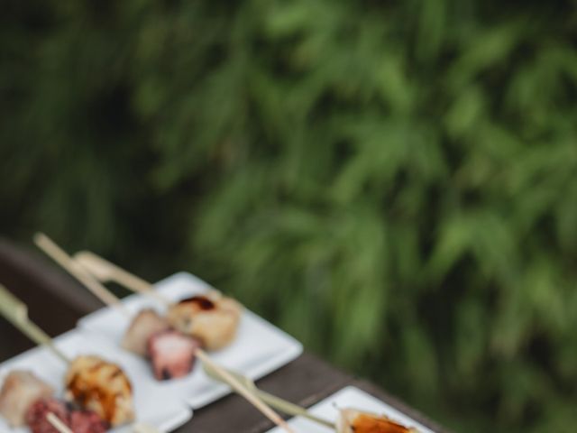 La boda de Eoin y Maya en Odena, Barcelona 108