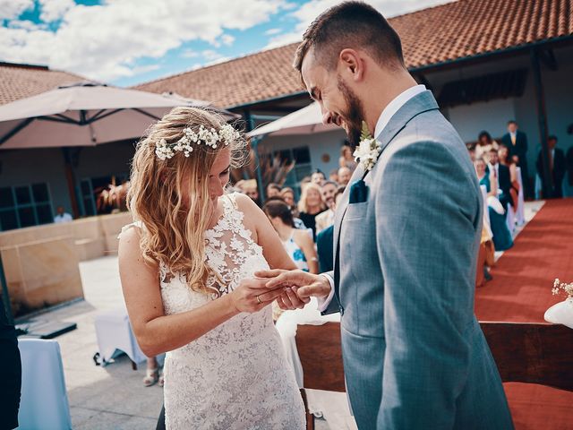 La boda de Rafa y Fany en Pruvia (Llanera), Asturias 38