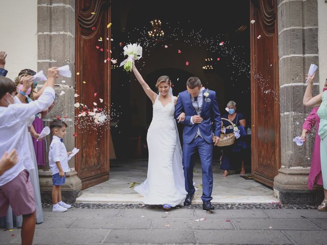 La boda de Luis y Virginia en Puerto De La Cruz, Santa Cruz de Tenerife 18