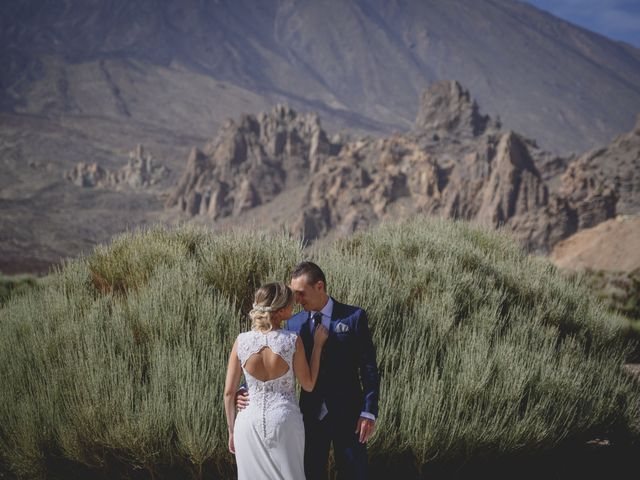 La boda de Luis y Virginia en Puerto De La Cruz, Santa Cruz de Tenerife 38