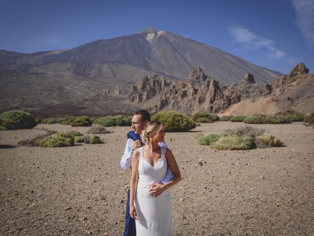 La boda de Luis y Virginia en Puerto De La Cruz, Santa Cruz de Tenerife 40