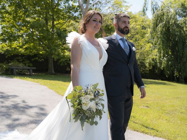 La boda de Carlos y Lucía en Caviedes, Cantabria 35