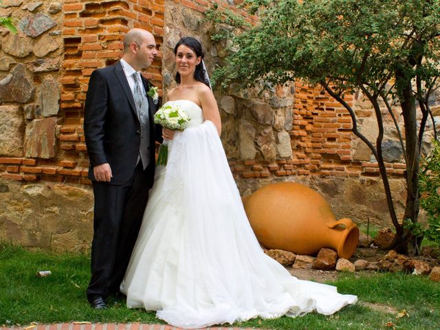 La boda de Luismi y Sara en Casar De Caceres, Cáceres 38