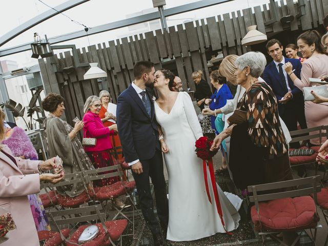 La boda de Clara y Nacho en Madrid, Madrid 25