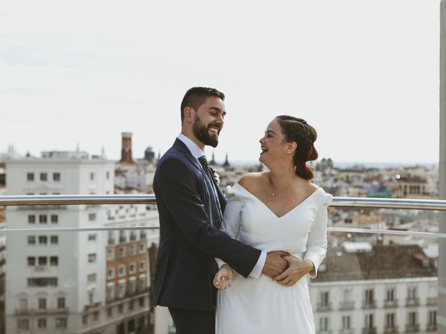 La boda de Clara y Nacho en Madrid, Madrid 29