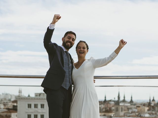 La boda de Clara y Nacho en Madrid, Madrid 31