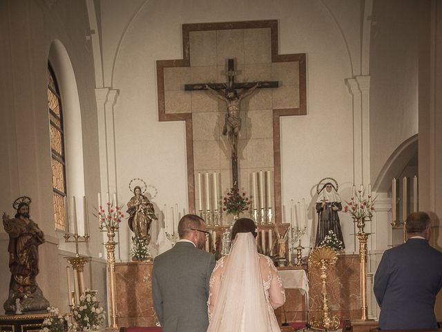 La boda de Maria del Carmen y Jose Antonio en Moron De La Frontera, Sevilla 19