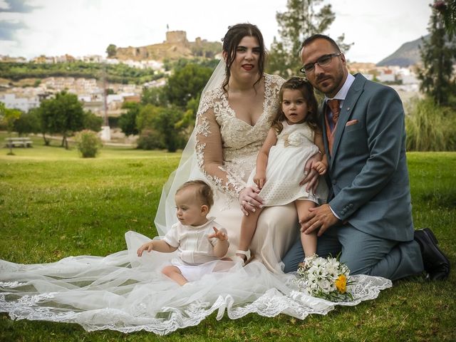 La boda de Maria del Carmen y Jose Antonio en Moron De La Frontera, Sevilla 23