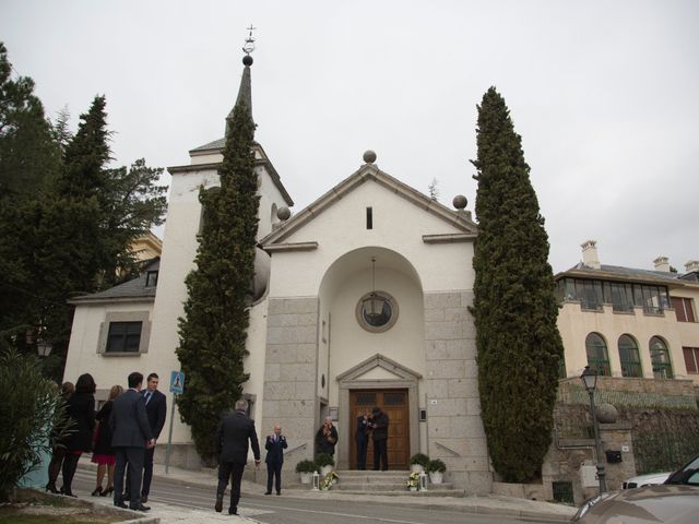 La boda de Guillermo y Elisa en San Lorenzo De El Escorial, Madrid 14