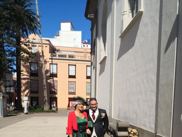 La boda de Jose Luis Vera Cruz y Yéssika De León Rizo en San Cristóbal de La Laguna, Santa Cruz de Tenerife 15