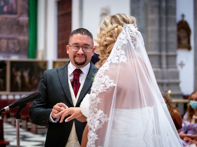 La boda de Jose Luis Vera Cruz y Yéssika De León Rizo en San Cristóbal de La Laguna, Santa Cruz de Tenerife 93