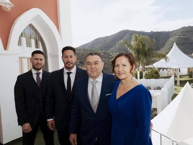 La boda de Daniel y Paloma en Velez Malaga, Málaga 13