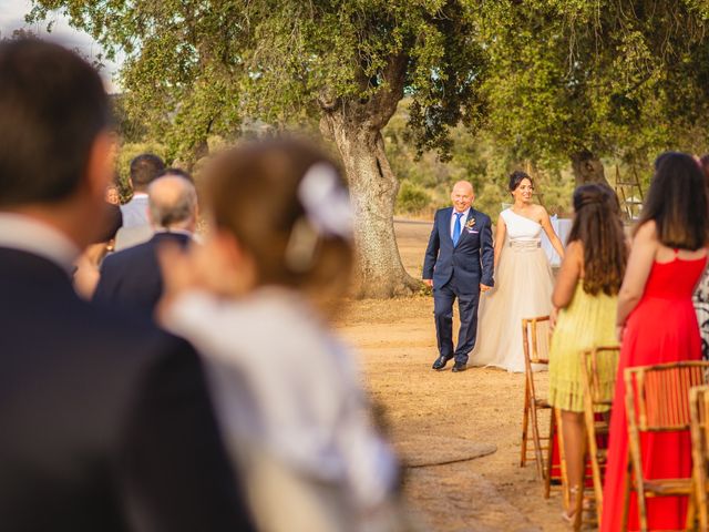La boda de Tone y Miren en Higuera De La Serena, Badajoz 46