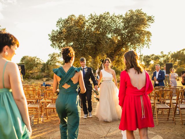 La boda de Tone y Miren en Higuera De La Serena, Badajoz 62