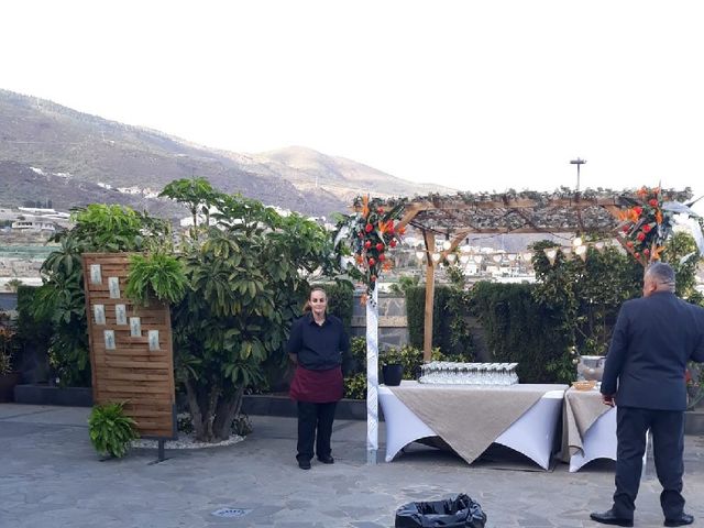 La boda de Alberto y Cathaysa en Candelaria, Santa Cruz de Tenerife 12