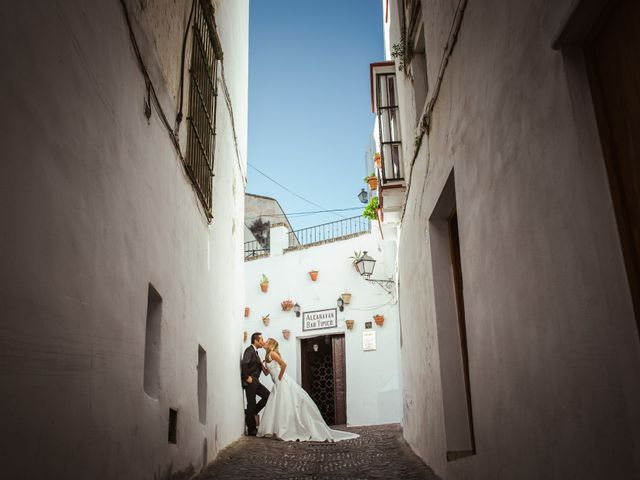 La boda de Rosa y Omar en Chiclana De La Frontera, Cádiz 44
