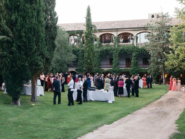 La boda de Marc y Zazil en Sant Fruitos De Bages, Barcelona 61