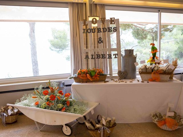 La boda de Albert y Lourdes en Lloret De Mar, Girona 32