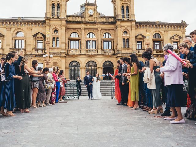 La boda de Mikel y Ane en Donostia-San Sebastián, Guipúzcoa 22