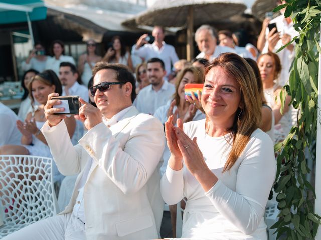 La boda de Darlyne y Simonette en Marbella, Málaga 21
