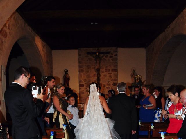 La boda de Cristian y Azucena en Carbajosa De La Sagrada, Salamanca 14