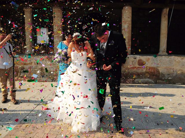 La boda de Cristian y Azucena en Carbajosa De La Sagrada, Salamanca 20