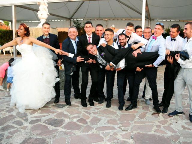 La boda de Cristian y Azucena en Carbajosa De La Sagrada, Salamanca 1