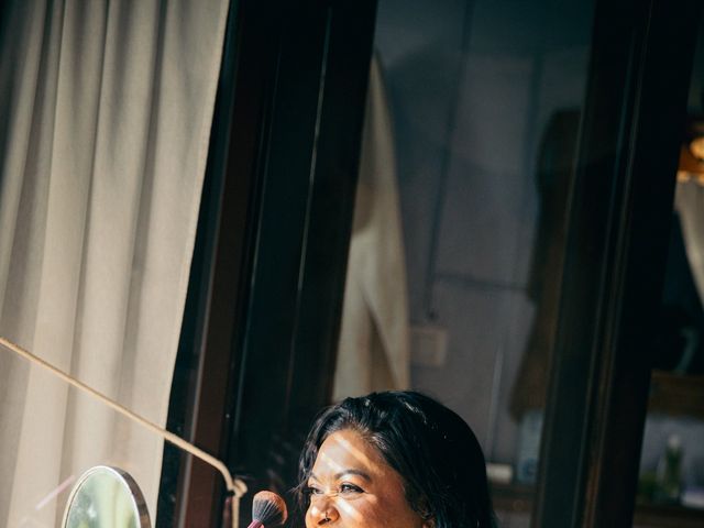 La boda de Alejandro y Shahina en Puerto Serrano, Cádiz 3