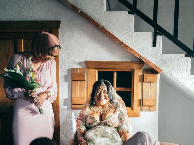 La boda de Alejandro y Shahina en Puerto Serrano, Cádiz 38