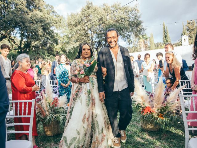 La boda de Alejandro y Shahina en Puerto Serrano, Cádiz 39