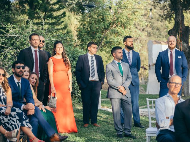 La boda de Alejandro y Shahina en Puerto Serrano, Cádiz 43