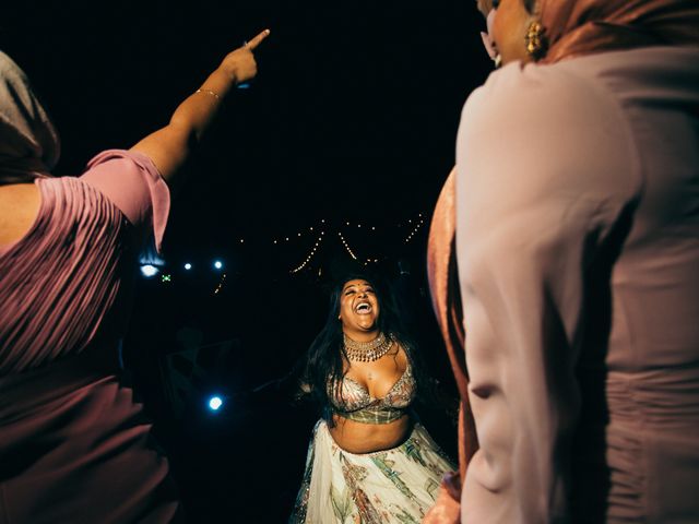 La boda de Alejandro y Shahina en Puerto Serrano, Cádiz 100