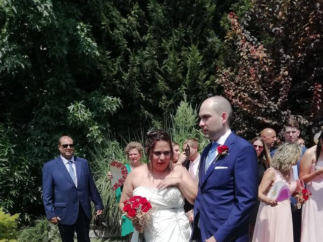 La boda de Javier  y Angela en Palau De Plegamans, Barcelona 10
