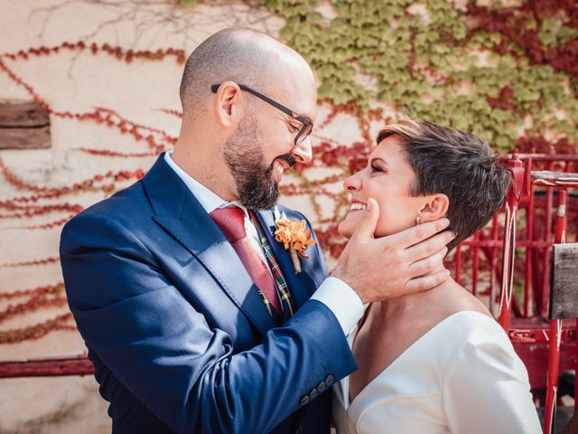 La boda de Roger y Lucia en Sant Marti Sarroca, Barcelona 13