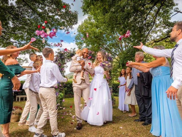 La boda de Salus y Emma en Infiesto, Asturias 111