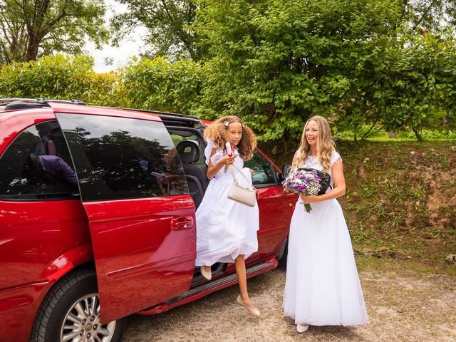 La boda de Salus y Emma en Infiesto, Asturias 360