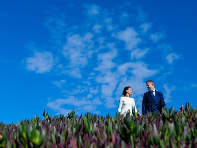 La boda de Hugo y Uxía en Ribadeo (Casco Urbano), Lugo 50