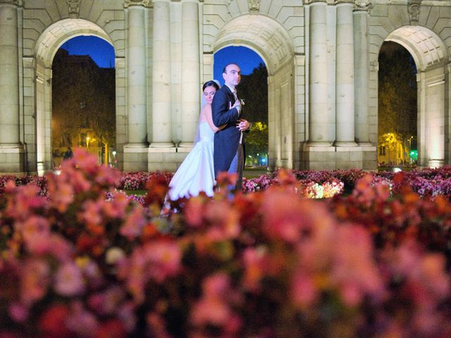 La boda de Gustavo y Sirene en Madrid, Madrid 15