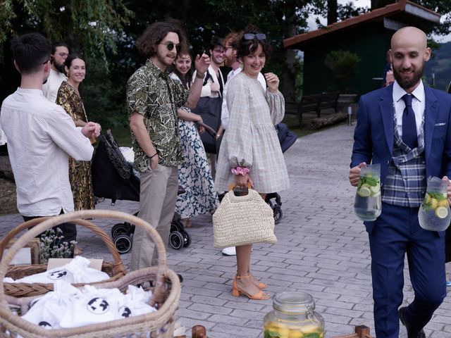 La boda de Kike y Megan en Arcentales, Vizcaya 36
