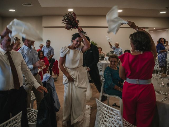 La boda de Luís y Laura en Santiago De Compostela, A Coruña 24